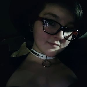 Meet your Posher, Becca